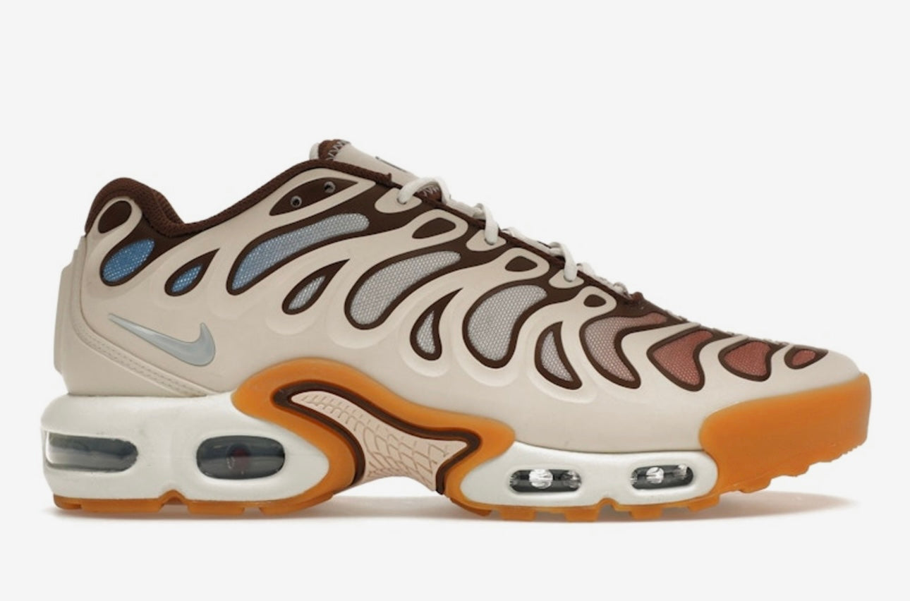 Nike Air Max Plus Drift – Modern Design Meets Iconic Comfort