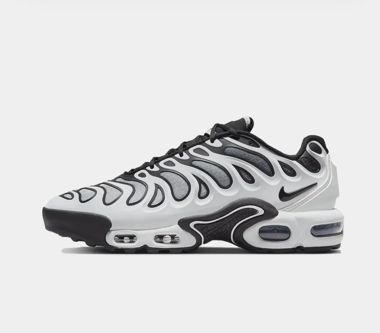 Nike Air Max Plus Drift – Modern Design Meets Iconic Comfort